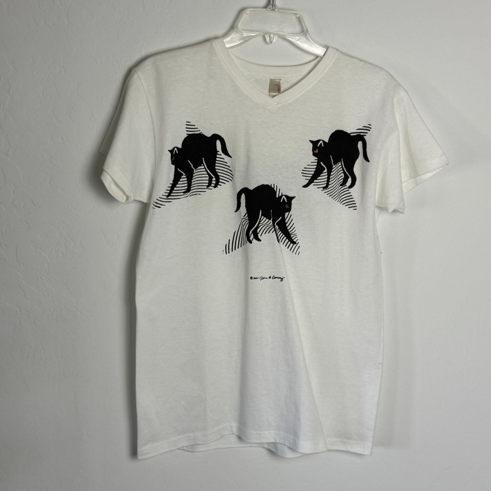 Anvil John A Conroy Black Cat Graphic V-Neck T-Shirt White Medium 2011 Vintage